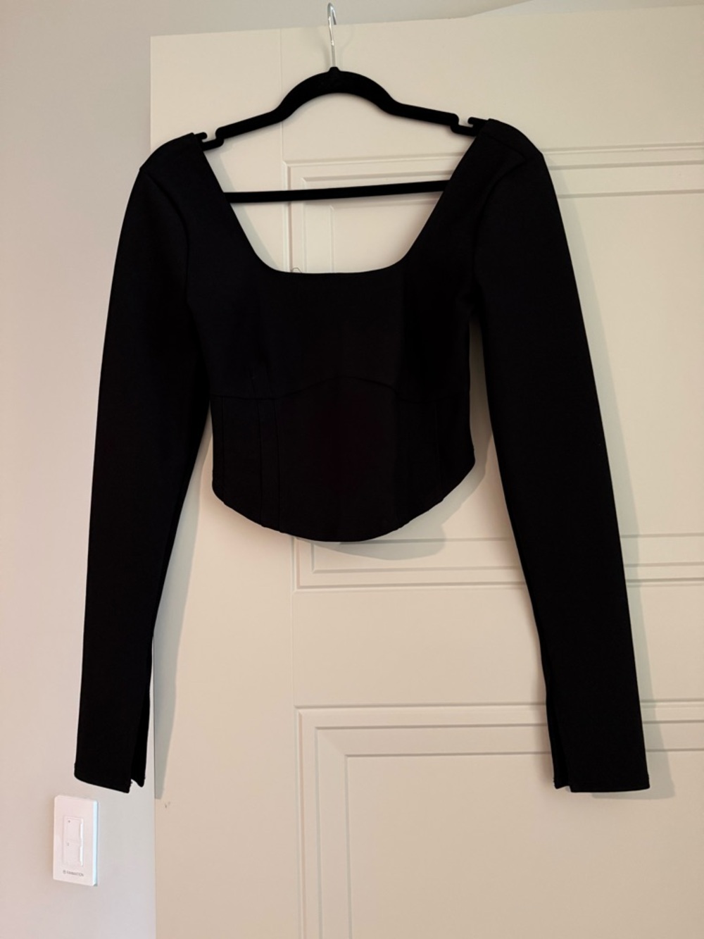 Abercrombie & Fitch Black Long-Sleeve Square-Neck Crop Top